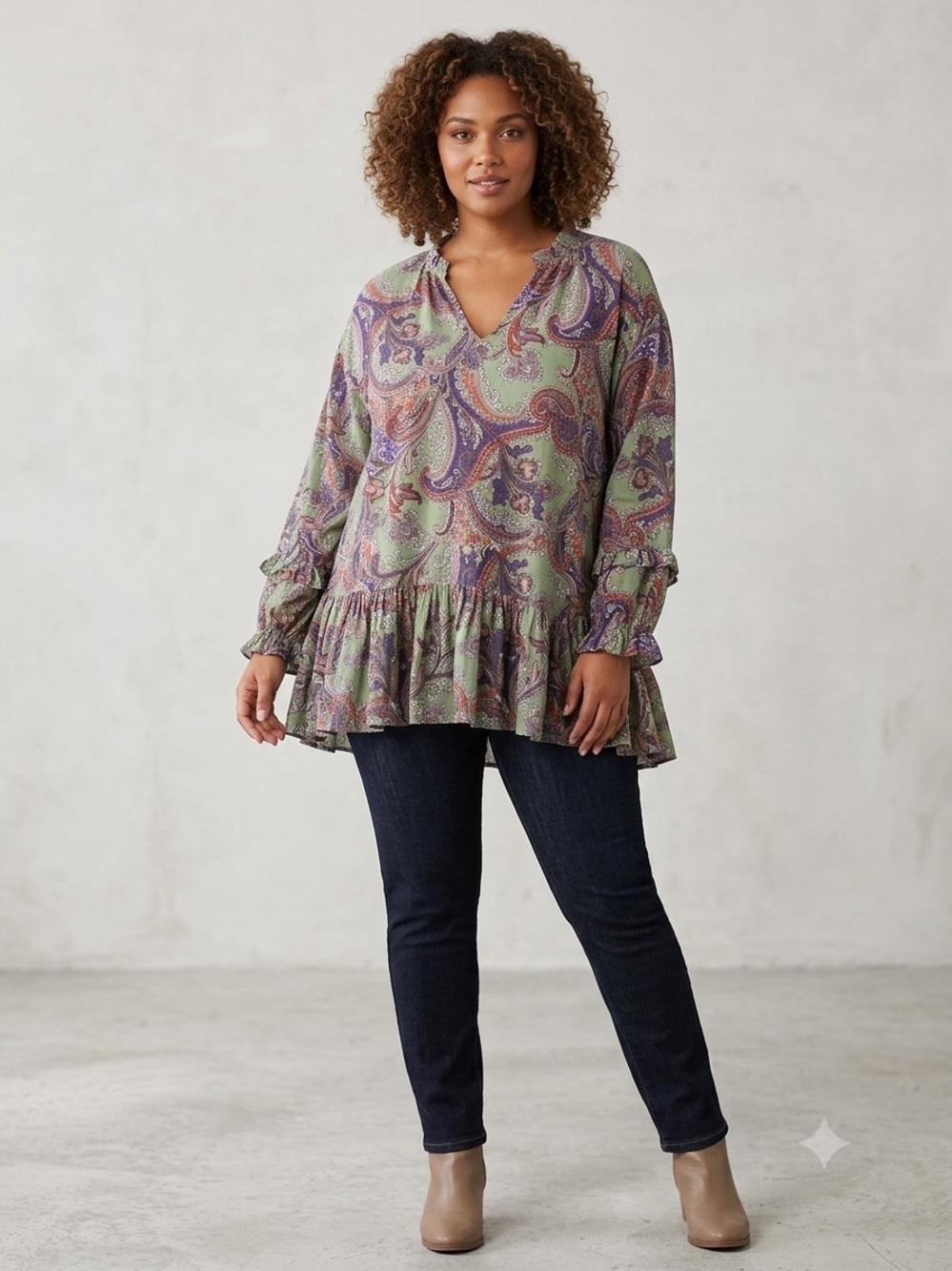 Paisley Ruffle-Hem Tunic Top in Green Multi
